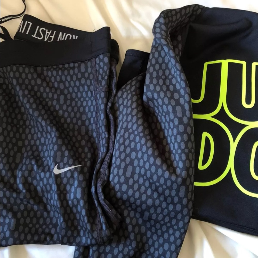 Nike workout outfit.